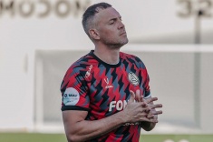 Дзюба толкнул соперника в товарищеском матче