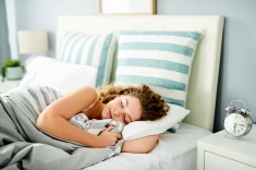 5 способов сжигать больше калорий во время сна