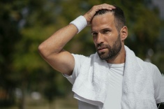 Как спортсменам сохранить волосы: лайфхаки