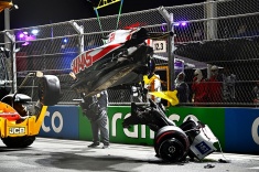 На какую сумму разбили машины гонщики Формулы-1