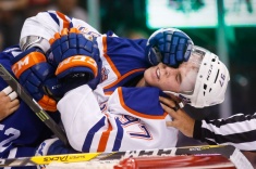 Коннор Макдэвид подрался в НХЛ