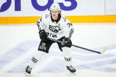 Кто из хоккеистов вернулся в Россию