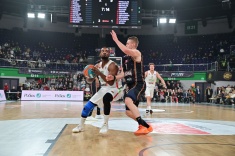 УНИКС в юбилейном матче обыграл «Уралмаш»