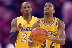 Мир рушится, а «Лейкерс» расцветают