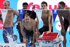 Российские пловцы завоевали золото на водном ЧМ