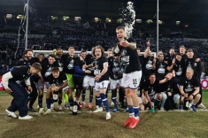 Игроки «Арминии» после выхода в финал