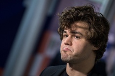 Магнус Карлсен не смог обыграть «сборную мира»