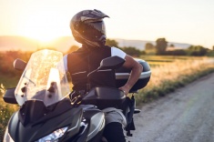 Как выбрать мотошлем: советы новичкам