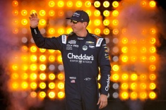 Пилот NASCAR из мести протаранил соперника