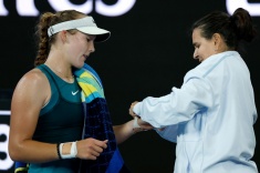 Кончита Мартинес побеждает экс-соперниц с Миррой