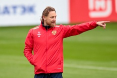 Валерий Карпин