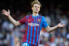 «Барселона» хочет нагло избавиться от де Йонга