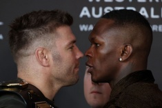 UFC 305: Исраэль Адесанья — Дрикус дю Плесси