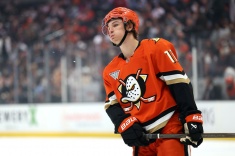 Зеграса обменяли из «Анахайма» в «Филадельфию»