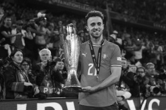 Oasis посвятил песню Live Forever Диогу Жоте