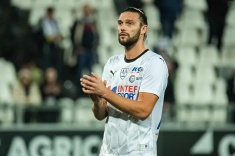 Кэрролл играет в четвёртом дивизионе за копейки