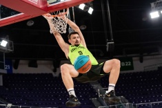 Александр Петенёв