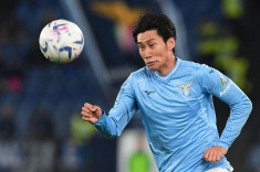 Футболист выступает лишь за клубы с эмблемой птицы