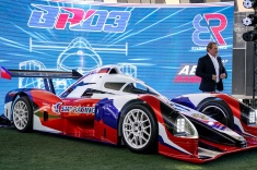 В Сколкове показали новый гоночный болид