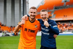 Интервью с защитником «Урала» Артёмом Маминым