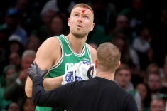 Пластырь на лбу Порзингиса уже стал символом