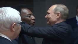 Президент России Владимир Путин встретился с легендарным Пеле