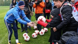 Дети приняли участие в тренировке сборной России