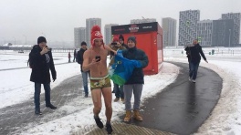 Дмитрий Егоров пробежал вокруг стадиона «Спартака» в трусах