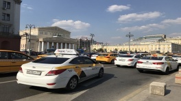 Водители московских такси работают только для иностранцев