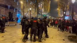 Беспорядки в Париже после выхода Марокко в полуфинал ЧМ