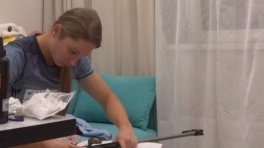 Биатлонистка Ирина Казакевич показала процесс чистки винтовки