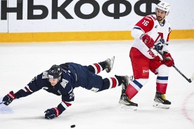 «Локомотив» — «Металлург», третий матч. Разин — мастер обороны