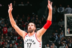 В битве лидеров Востока «Рэпторс» одолеют «Селтикс»