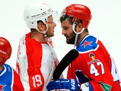 В хоккейном дерби ЦСКА — «Спартак» победа достанется красно-синим