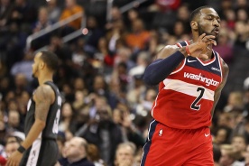 «Уизардс» одолеют «Хоукс» за счёт превосходства Уолла над Янгом