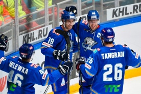 «Барыс» — «Амур». Прогноз: «барсы» исправятся перед болельщиками