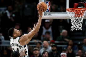 «Милуоки» — «Лейкерс». Прогноз: даже Леброн и Дэвис не сдержат Янниса