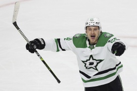 «Даллас» — «Вегас», третий матч. Дадонов ответит Барбашёву