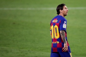 Гвардиола и Конте ждут Месси. Но «Барселона» ещё поборется. Ставки на будущее Лео