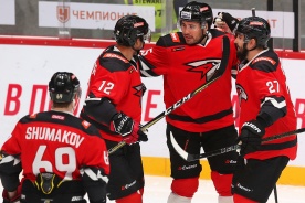 «Авангард» — «Амур». Прогноз: Бек и Войнов не сразу найдут путь к воротам гостей