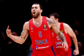«Олимпиакос» — ЦСКА. Прогноз: Джеймс, Хайнс и Курбанов справятся со Спанулисом в Греции