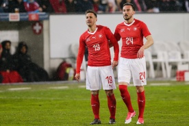 Швейцария окопается против Бразилии, немцы одолеют Мексику