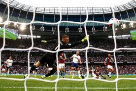 «Астон Вилла» — «Тоттенхэм». Прогноз: Моуринью и Льорис залезут на пятое место в АПЛ