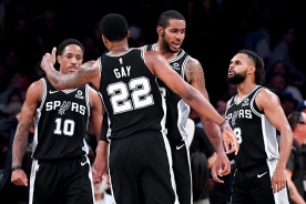 «Сан-Антонио» — «Милуоки». Прогноз: снайперы хозяев расстреляют «оленей»