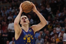 «Денвер Наггетс» — «Майами Хит», первый матч. Никола Йокич приструнит Батлера