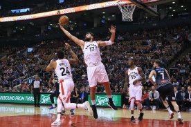 Для сдерживания Драммонда «Рэпторс» задействуют Валанчюнаса