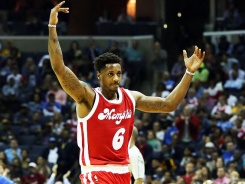 Идущий к свету «Мемфис» столкнёт «Шарлотт» в пропасть