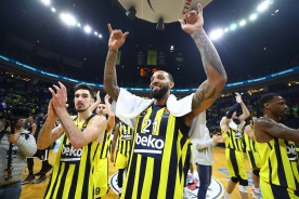 «Зенит» — «Фенербахче». Прогноз: де Коло, Слукас и Веселы победят в Санкт-Петербурге