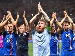 Исландцы омрачат тренерский дебют Шевченко