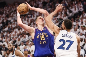 «Денвер Наггетс» — «Финикс Санз», второй матч. Йокич позлит Дюранта